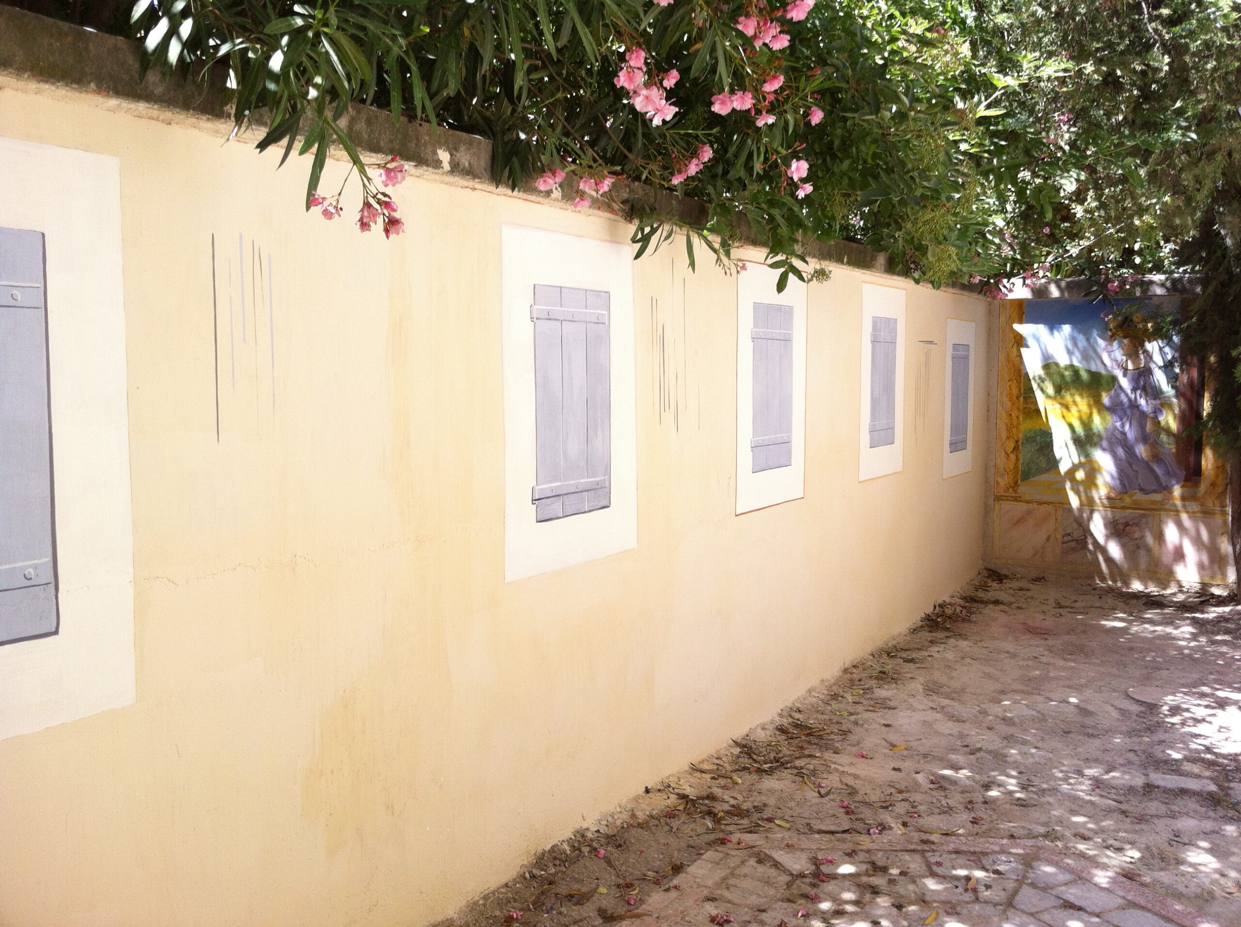 Cours école d'avignon avec trompe-l'oeil