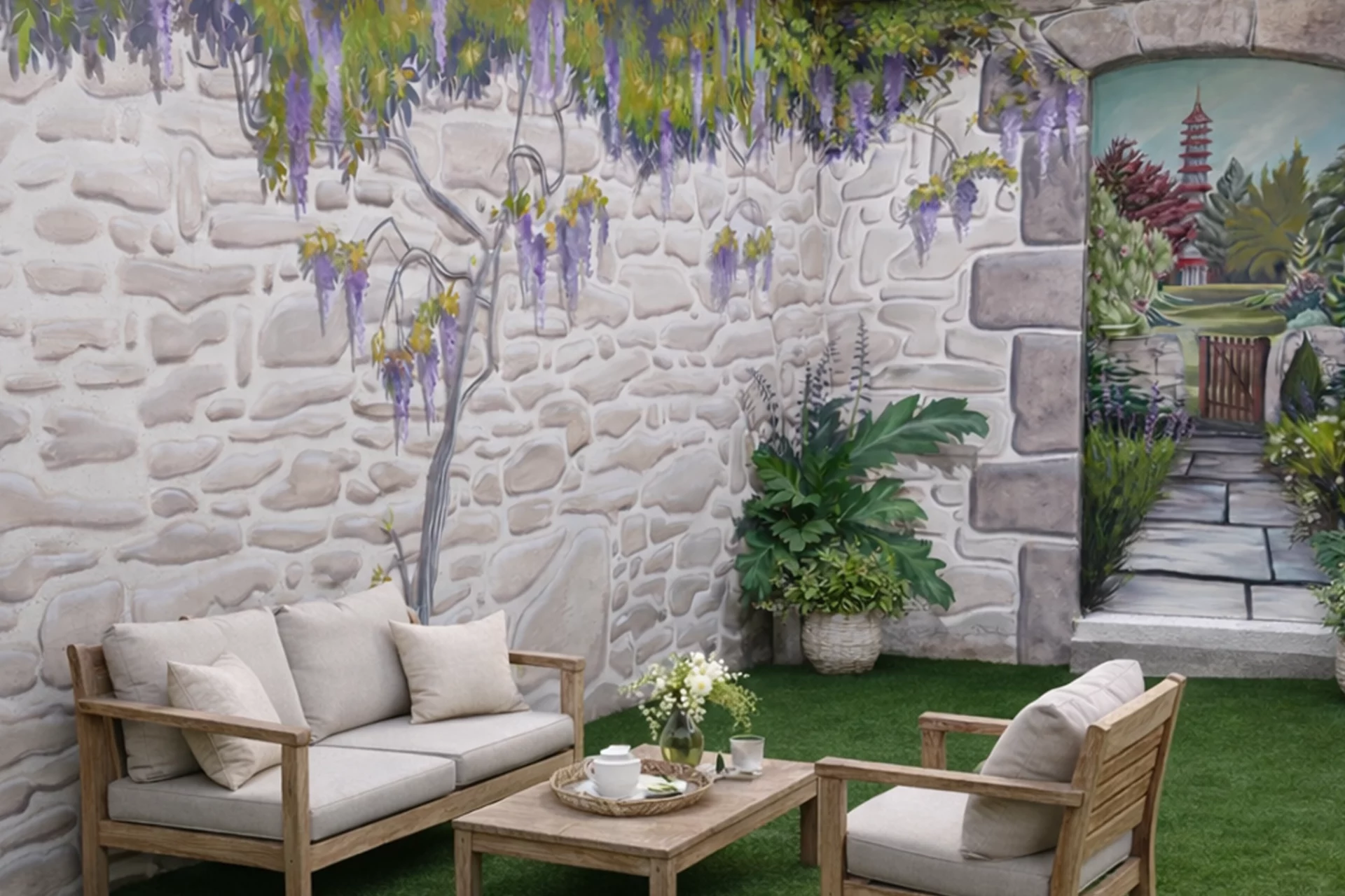 Fresque sur-mesure dans une cours intérieure Créa Décor